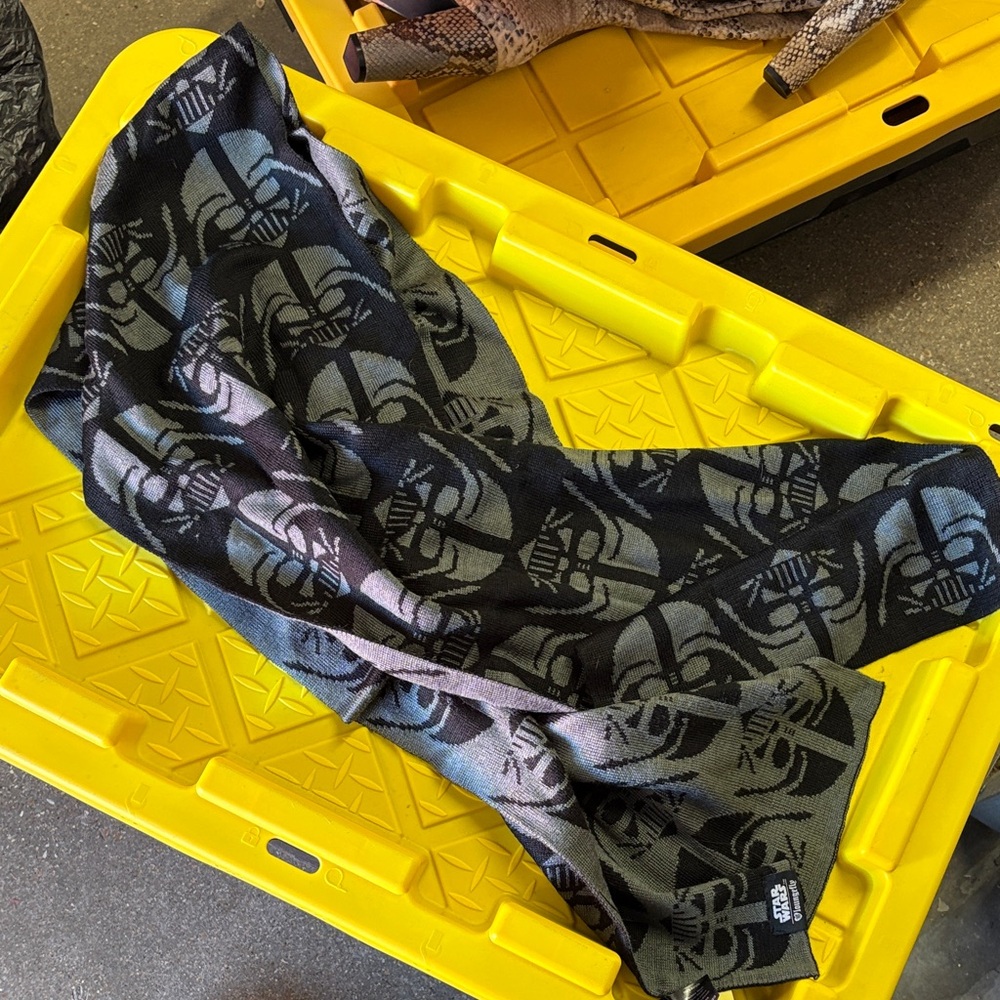 Star Wars Gray and Black Scarf